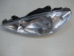 İthal - PEUGEOT 206 ÖN SAĞ FAR ÇİZGİLİ İTHAL YAN SANAYİ İthal - PEUGEOT 206 ÖN SAĞ FAR ÇİZGİLİ İTHAL YAN SANAYİ