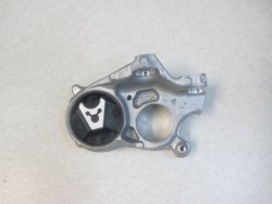 Orjinal - PEUGEOT 3008 1.6 HDI MOTOR TAKOZU SAĞ ALT ORİJİNAL Orjinal - PEUGEOT 3008 1.6 HDI MOTOR TAKOZU SAĞ ALT ORİJİNAL