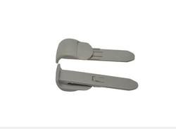 YERLİ - RENAULT MEGANE 2 BAGAJ KAPI PERDE TUTUCU KLİPSİ 8200191584